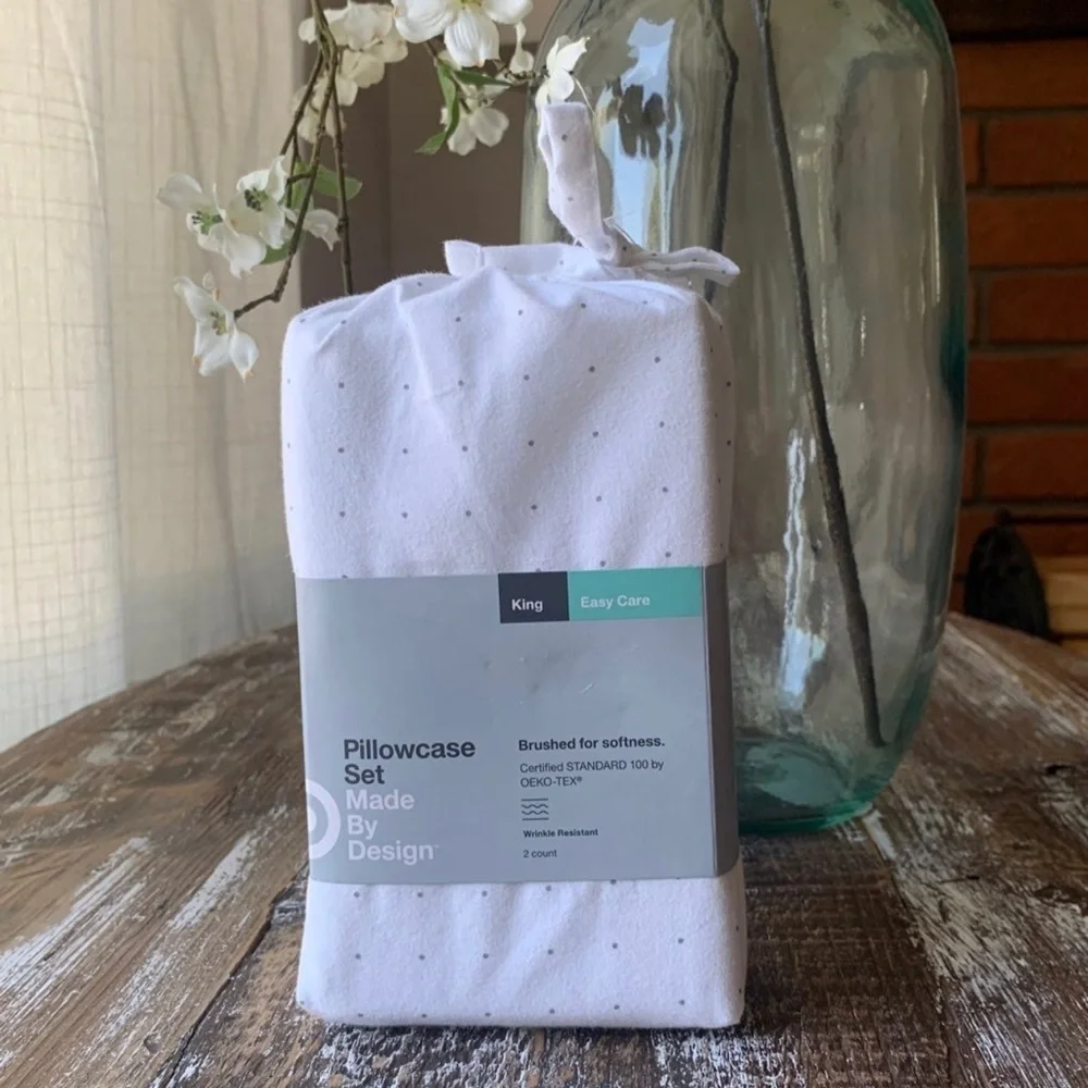Target King easy care pillowcase set NWT
